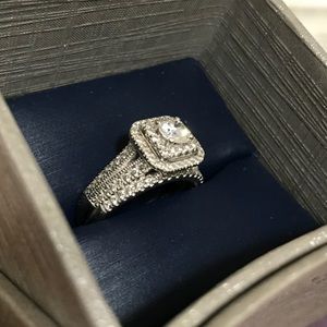 Real diamond Engagement/wedding ring